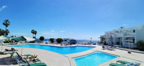 Apartamento Renovado,vistas piscina, aire acondicionado,wifi